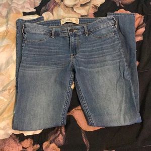 Hollister jeans